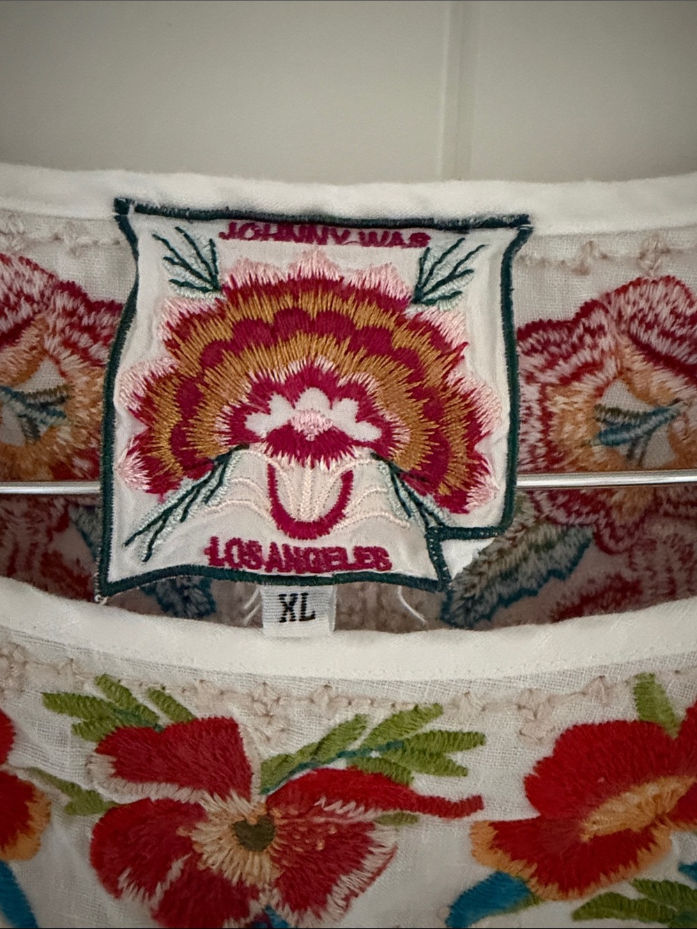 Johnny Was White Embroidered Floral Tunic - Picture 2 of 4